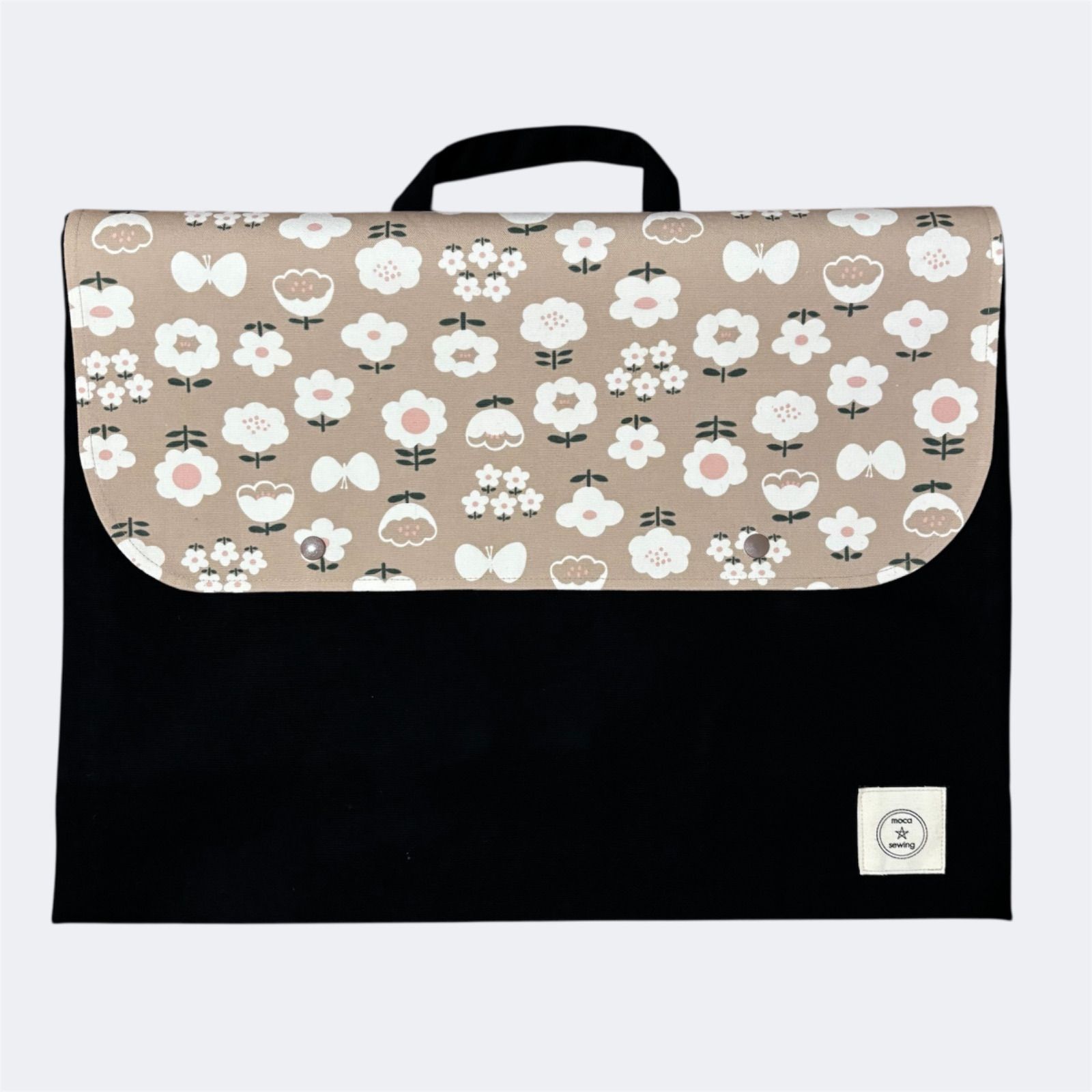 防災頭巾カバーちょうちょ　サイズオーダー ≪new≫花とチョウチョの防災頭巾カバー 背もたれ モカ - メルカリ