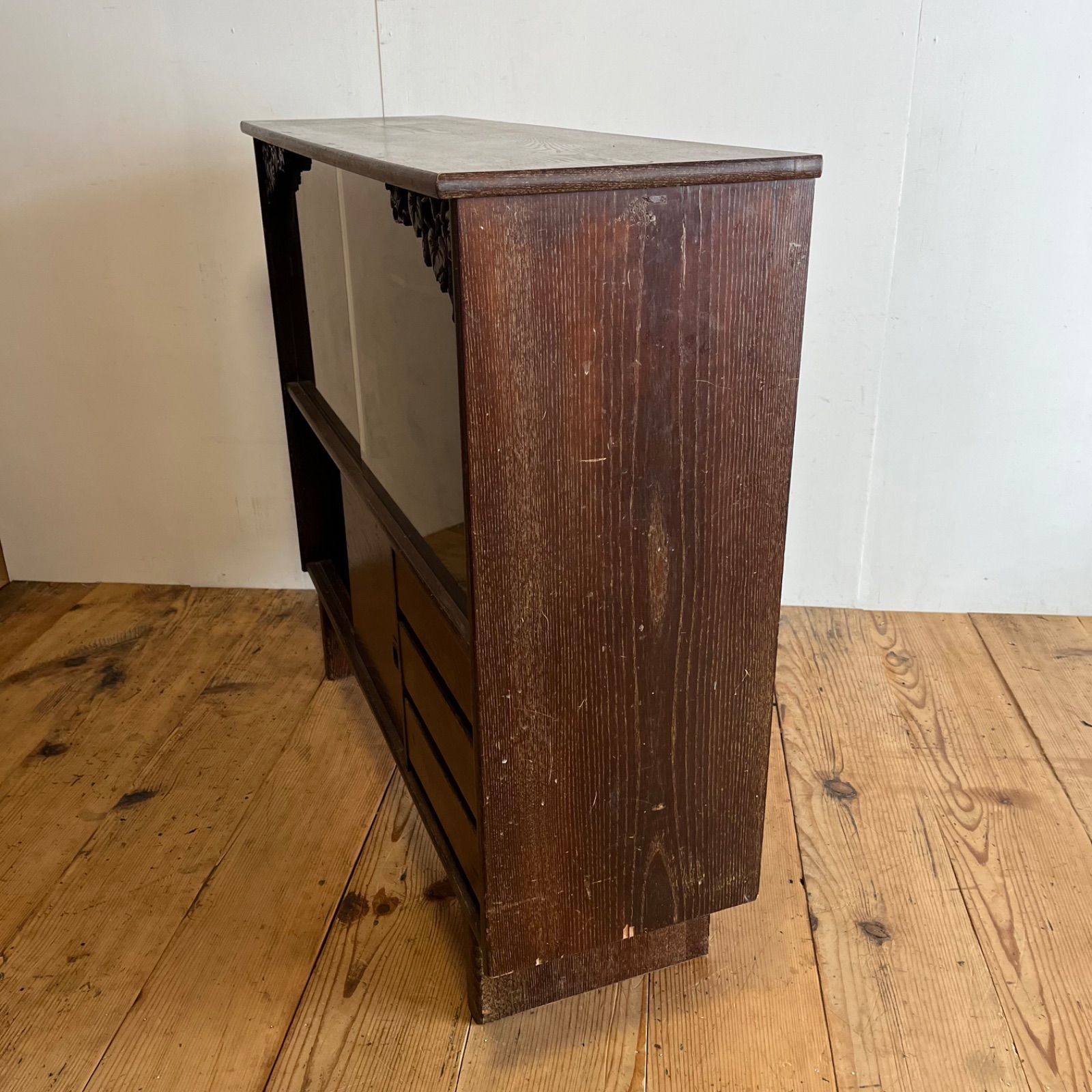 ヴィンテージ サイドボード キャビネット 食器棚 ガラス戸 レトロ y556