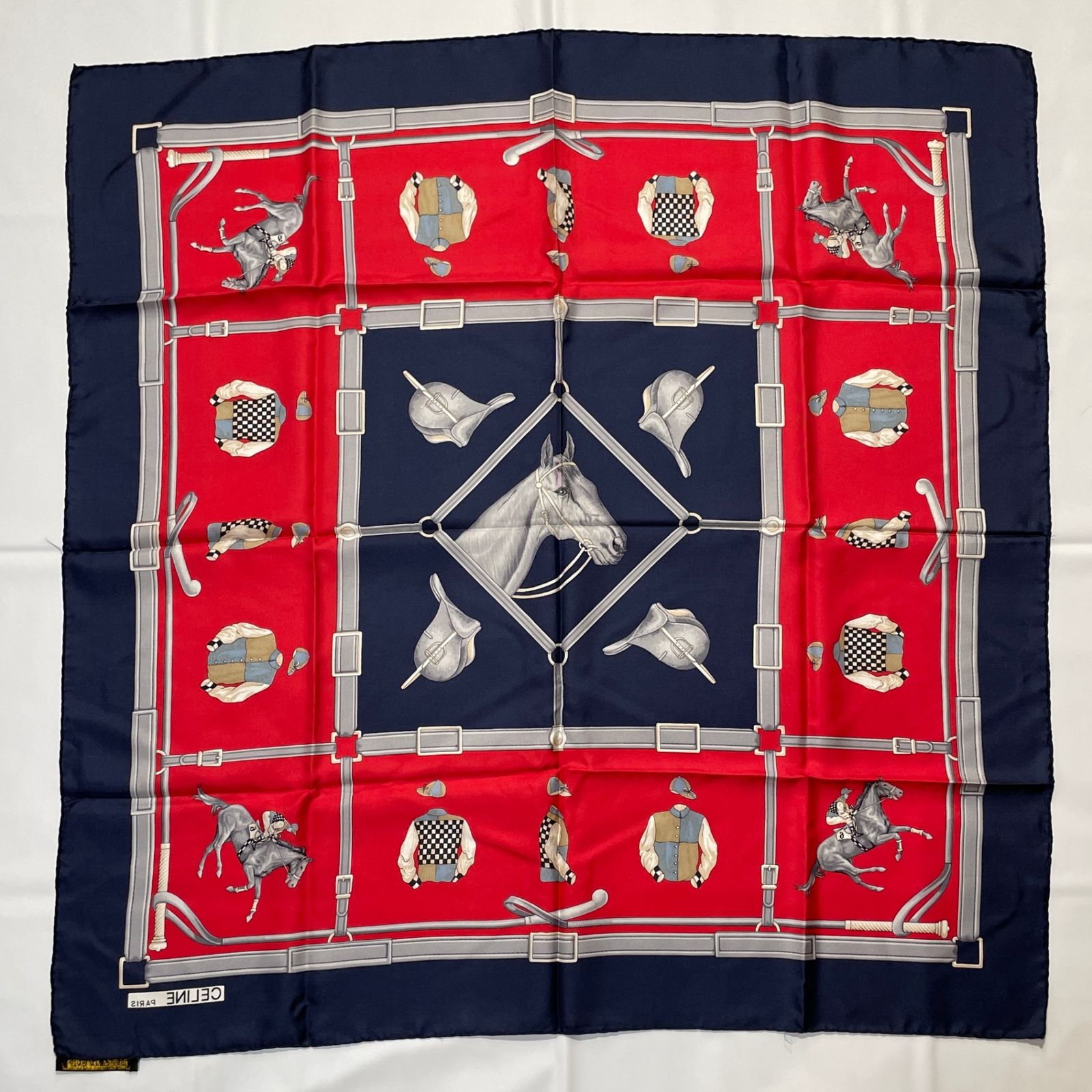 2512-102｜美品｜セリーヌ スカーフ シルク ネイビー タグあり - メルカリ