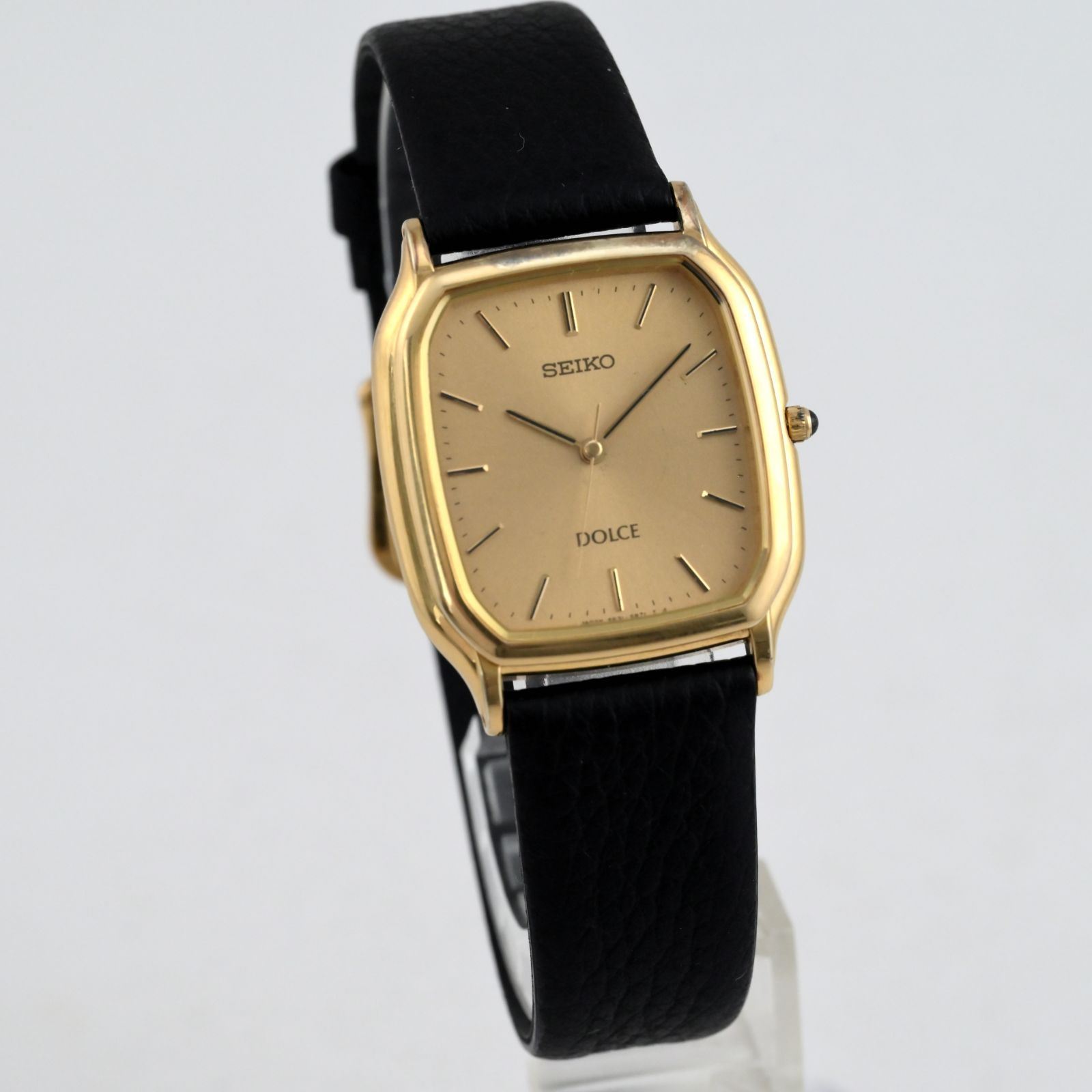 セイコー Dolce Seiko Dolce Gold Tone Tank Shape QUARTZ SGP30