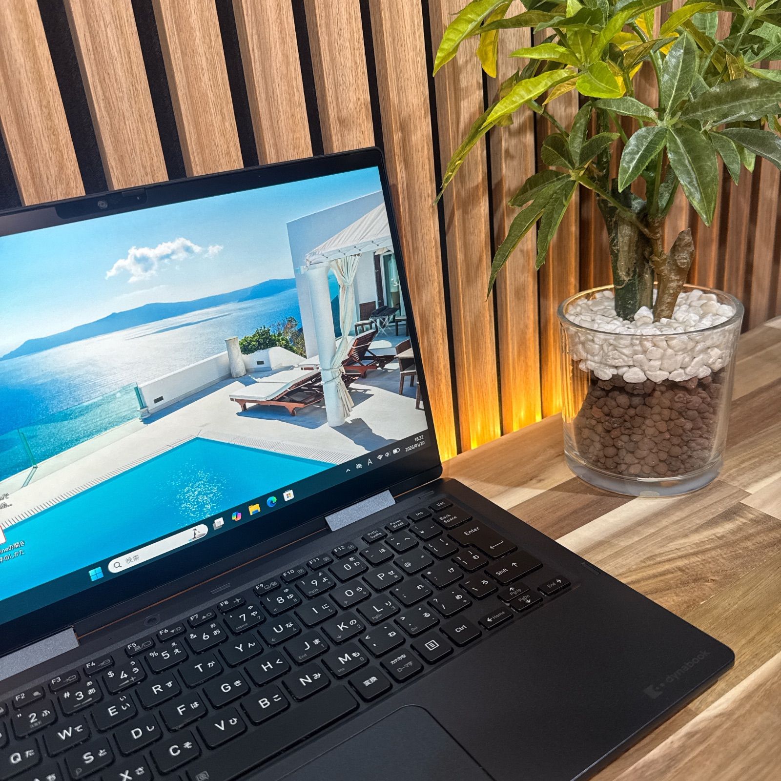 公式ショップ限定価格❣️/ 準美品《2in1モデル》dynabook V83/HS Core