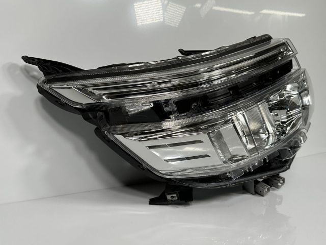 極美品/破損キズなし ヴォクシー ZS煌き ZRR80W ZWR80W 前期 純正 右