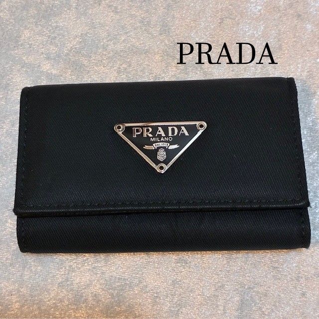 プラダ PRADA 三角ロゴプレート ブラックサフィアーノ ナイロンレザー