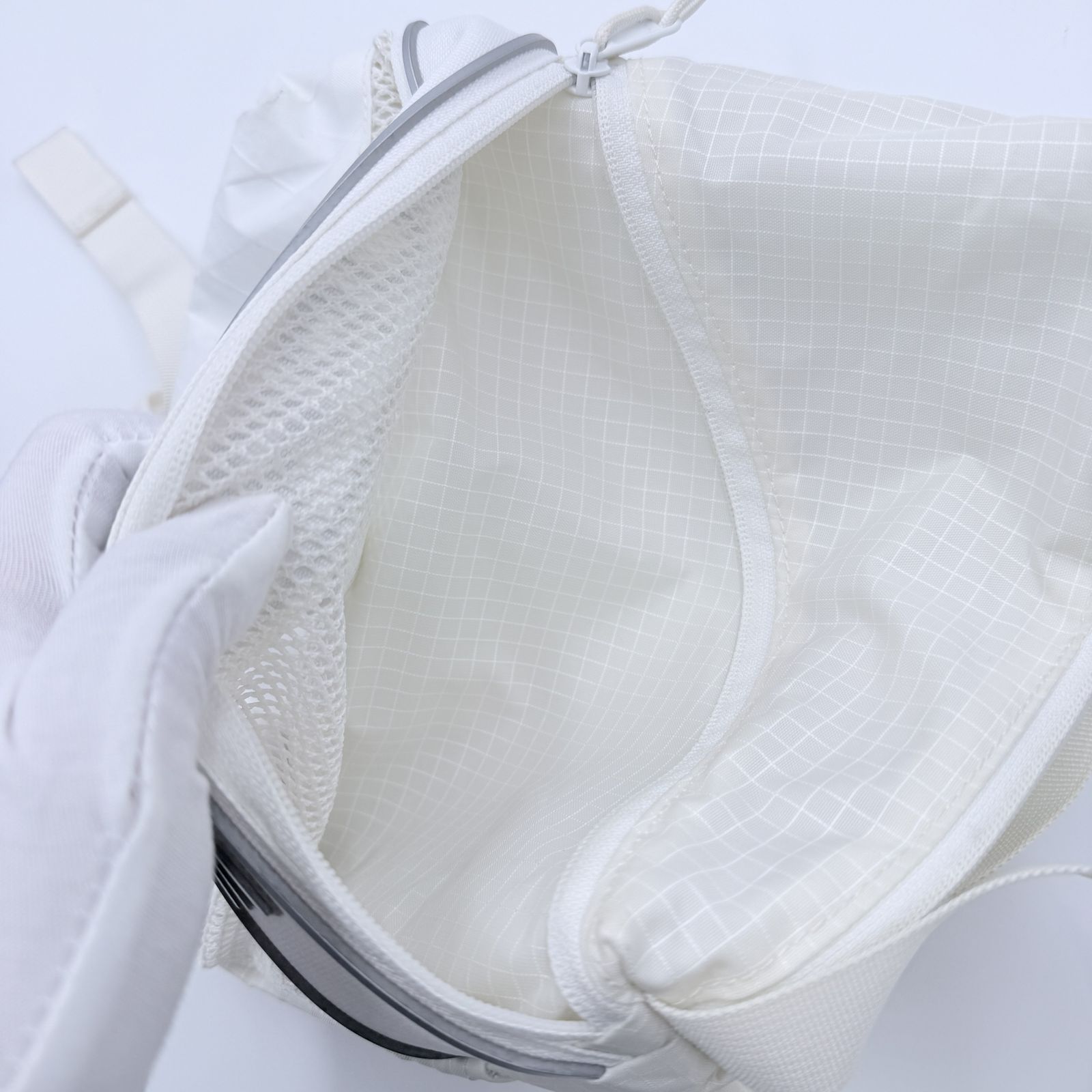 SUPREME（シュプリーム）X-PAC ショルダーバッグ ホワイト メッシュ