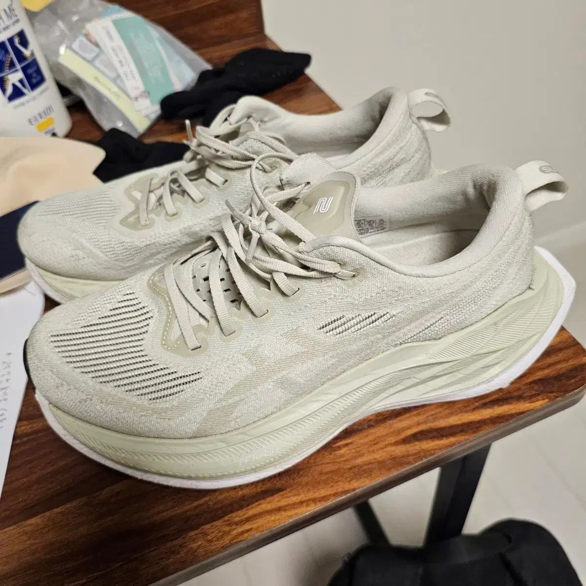 アシックス 2 255