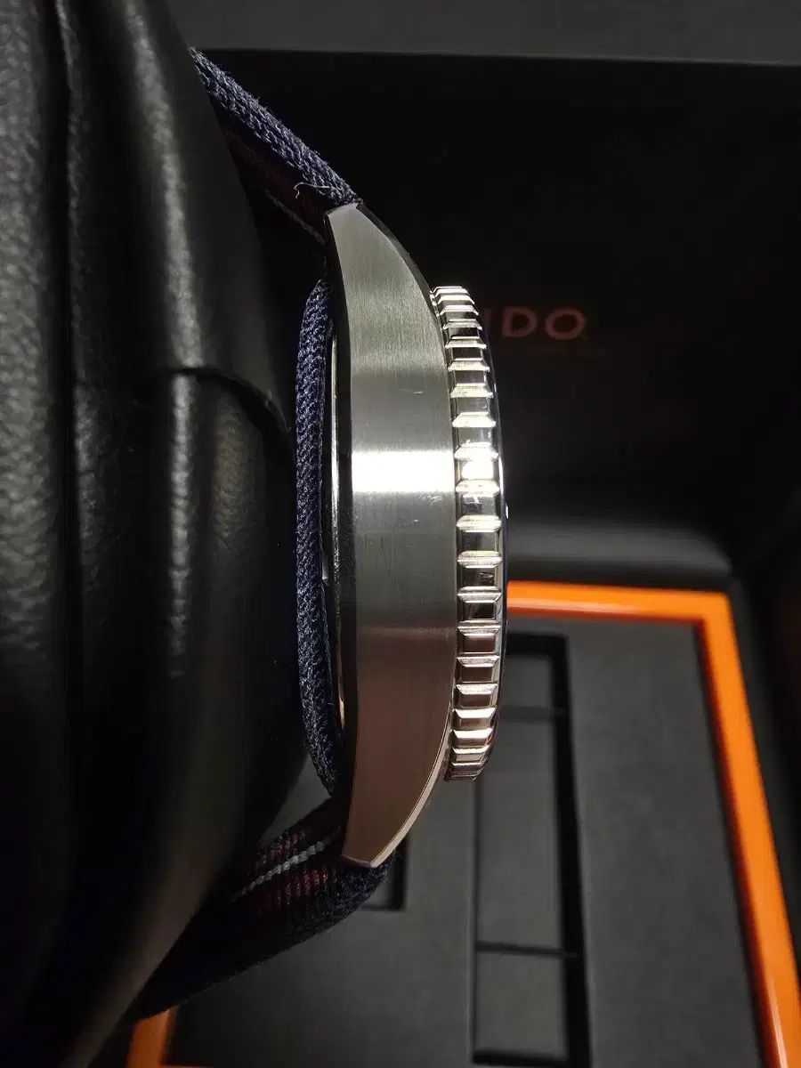  ミドー オーシャンスター GMT スペシャル エディション テーパードデニム 自動巻き時計 腕時計(アナログ)