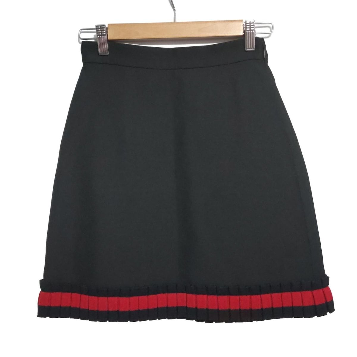 【美品】GUCCI グッチ スカート ショップ 15万 キラキラ 生地 GUCCI グッチ パイソン スカート42 15万