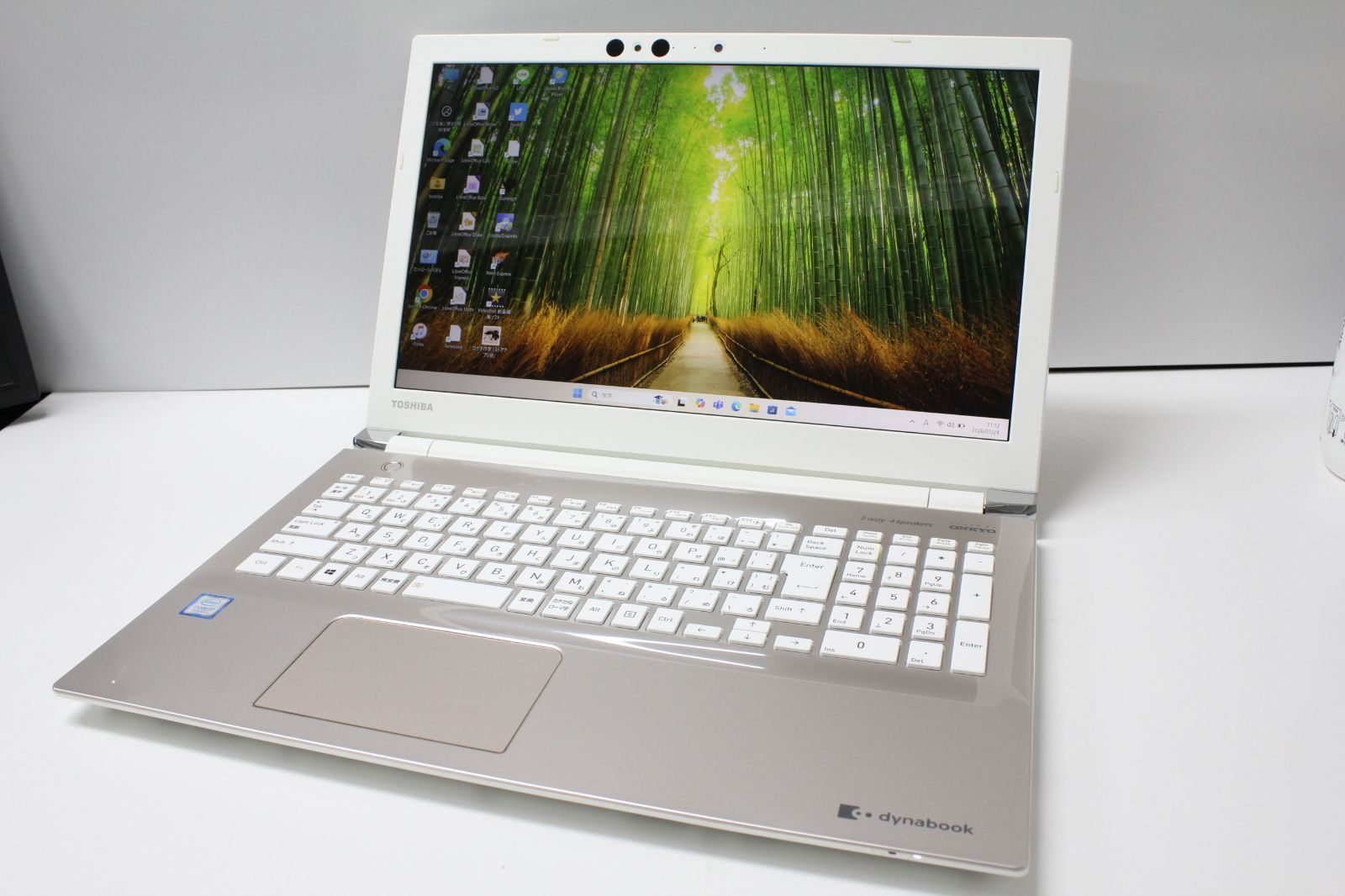 中古ノートPC】東芝〈dynabook T75/GGD〉Intel core i7/SSD512GB