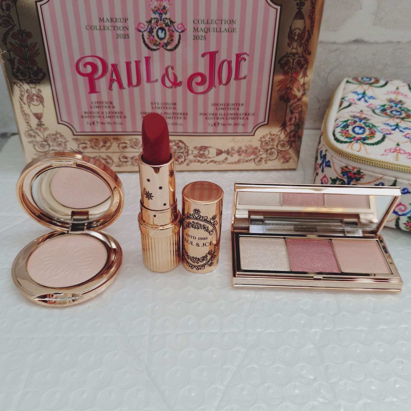 新品未開封品〉PAUL&JOE クリスマスコフレ2025 メイクアップ