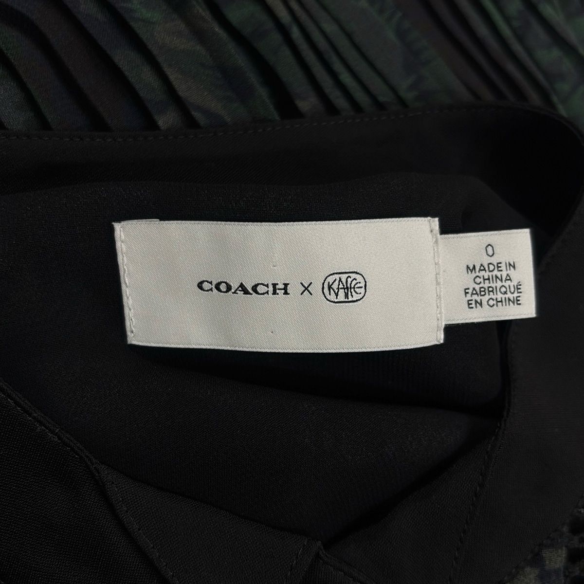 COACH(コーチ) ワンピース サイズ0 XS レディース美品 - 黒×カーキ  