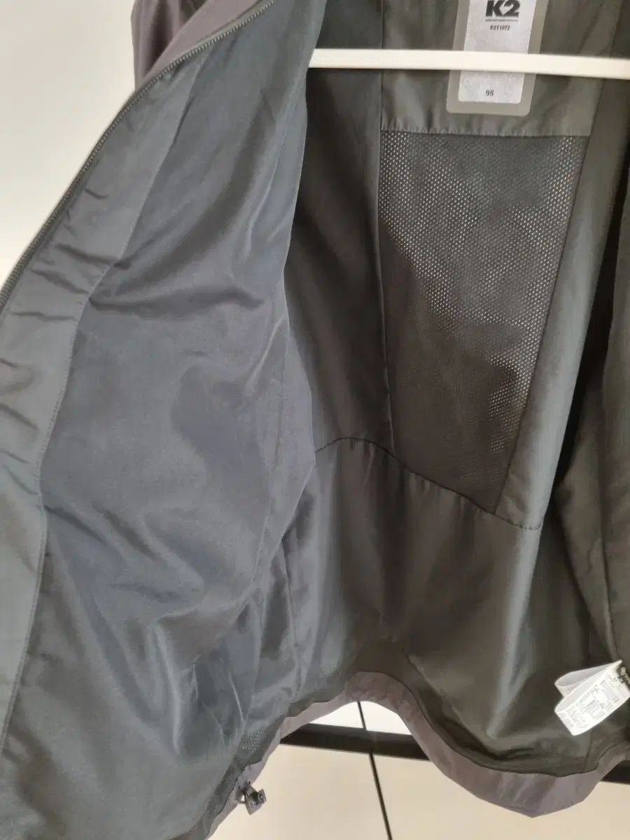 ウィンドブレーカー