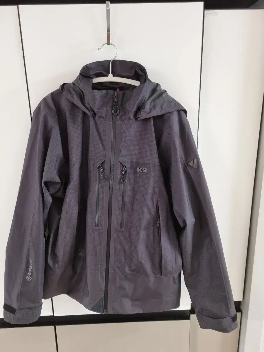 ウィンドブレーカー