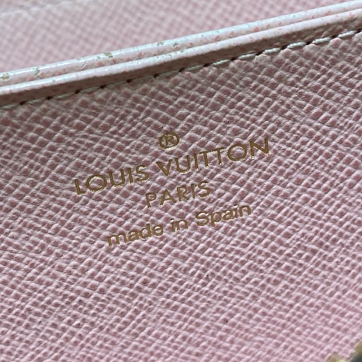 LOUIS VUITTON(ルイヴィトン) 長財布 ダミエ ジッピーウォレット