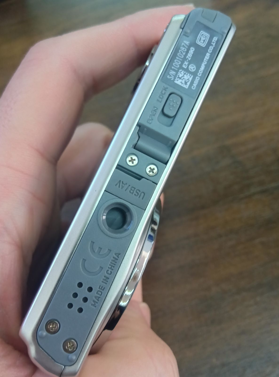 CASIO EXILIM EX-Z690 コンパクト デジタルカメラ デジカメ CASIO