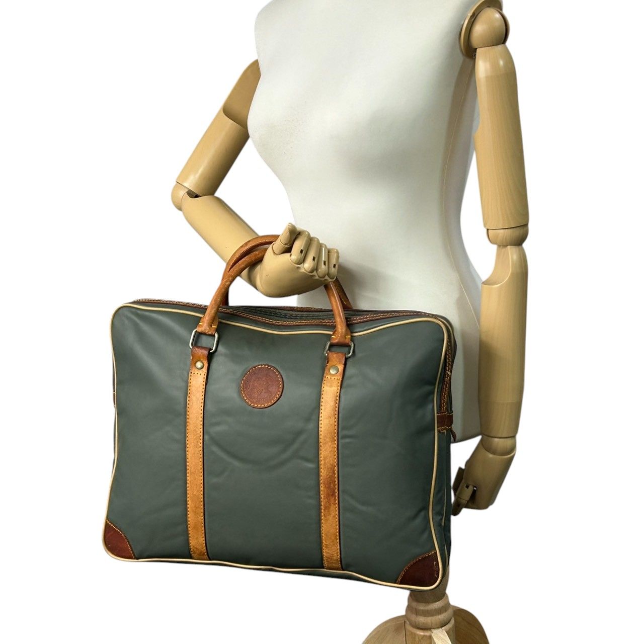 良品】ハンティングワールド HUNTING WORLD ブリーフケース ビジネス