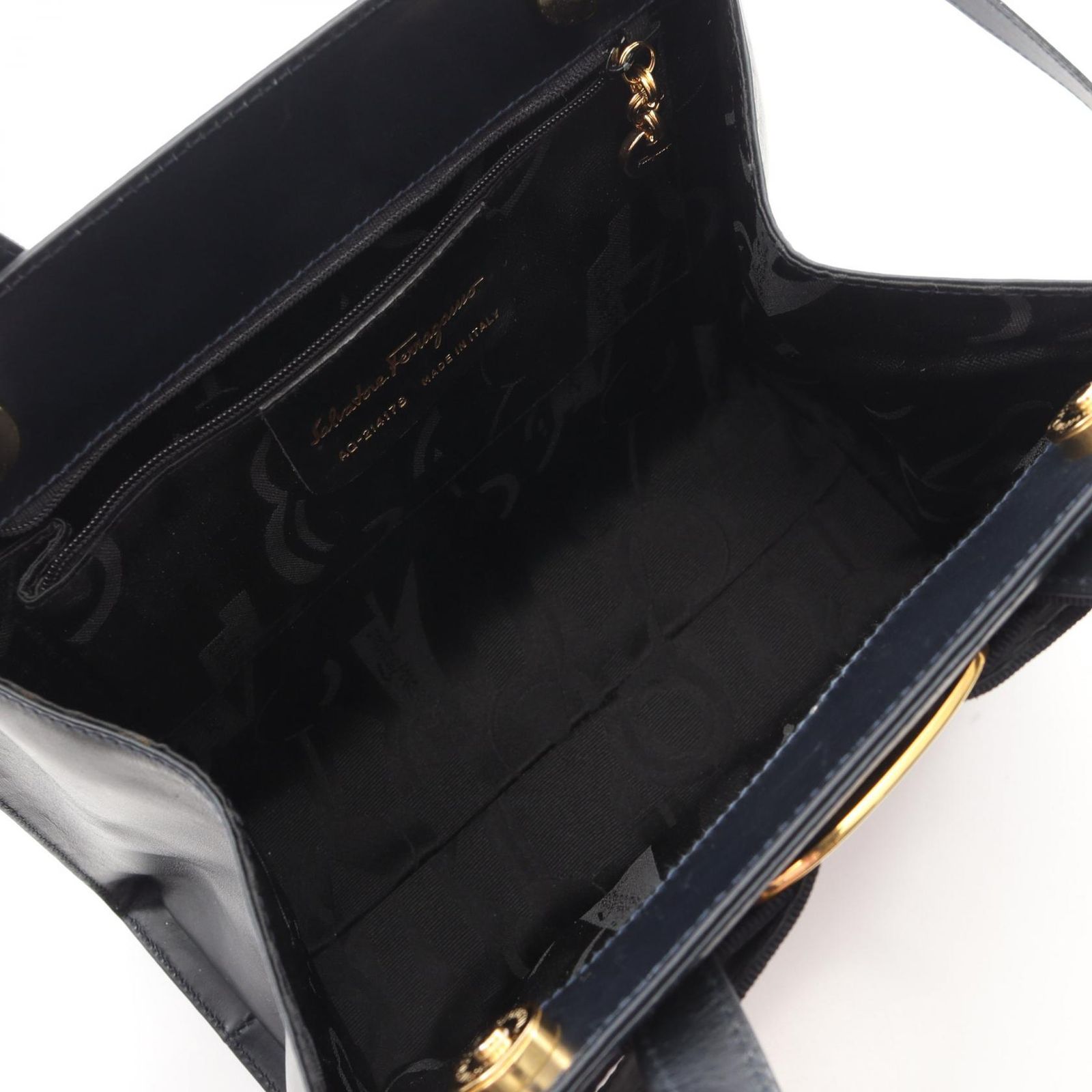 サルヴァトーレフェラガモ　ハンドバッグ ヴァラ リボン レザー ネイビー VARA（Salvatore Ferragamo） サルヴァトーレ フェラガモ SALVATORE