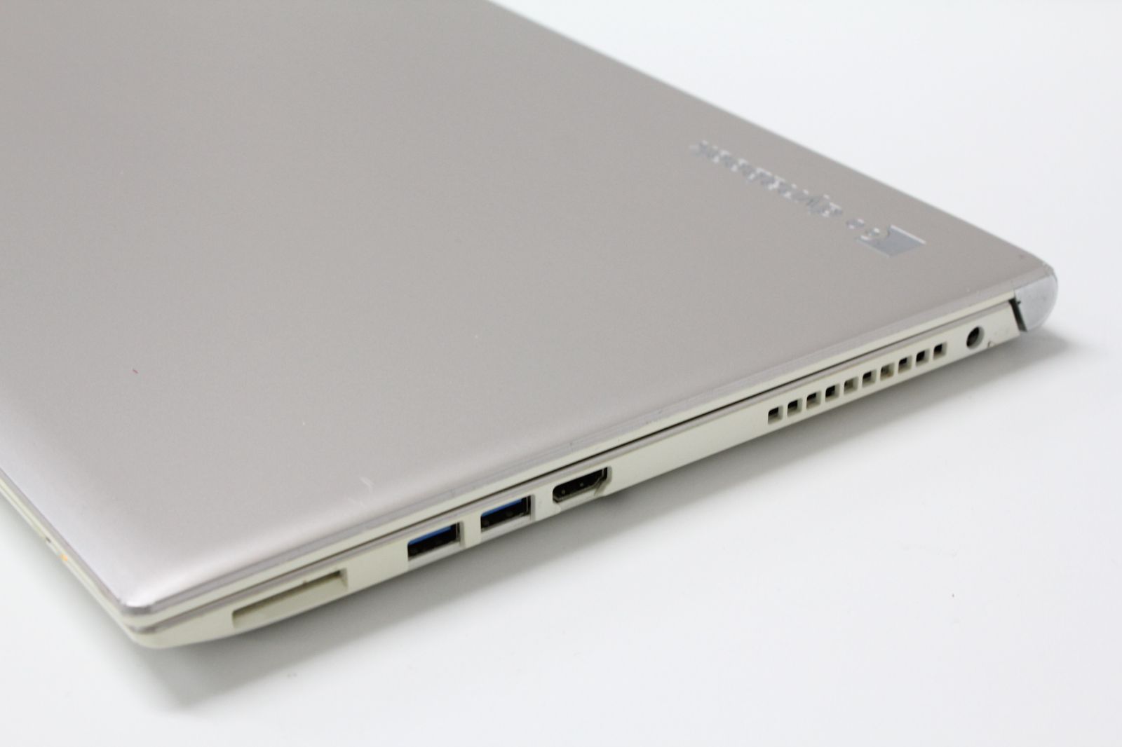 中古ノートPC】東芝〈dynabook T65/EG〉Intel core i7/SSD500GB/メモリ 