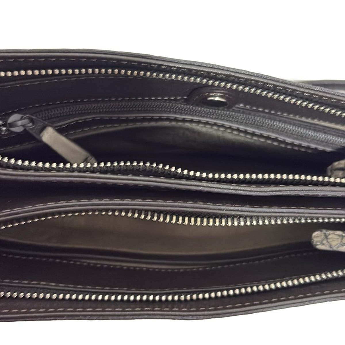 BEAUGRAND(ボーグラン) ハンドバッグ美品 - グレーベージュ 型押し加工  