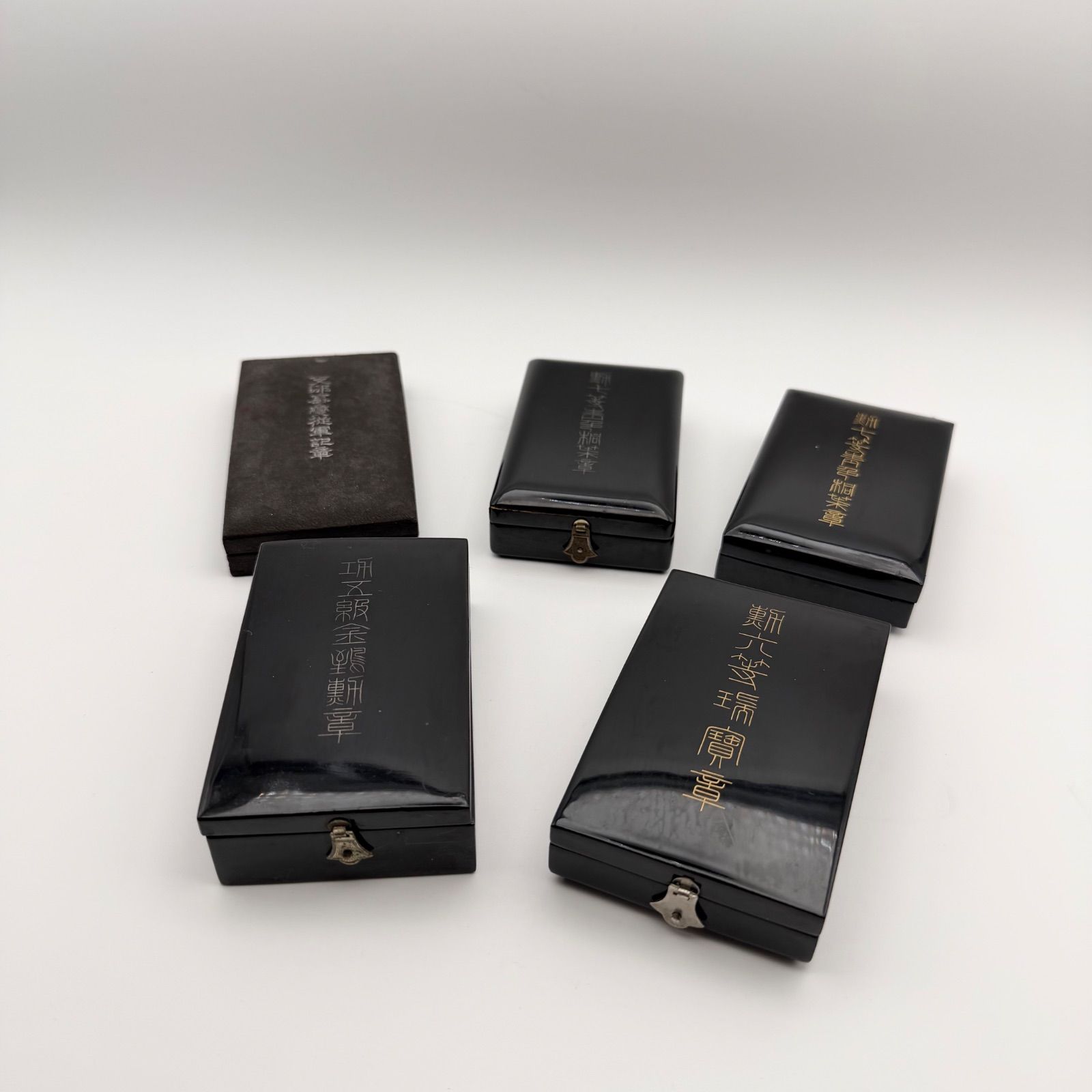 【5点まとめ】 勲章セット 勲章まとめ】功五級金鵄勲章 勲六等瑞宝章 - メルカリ