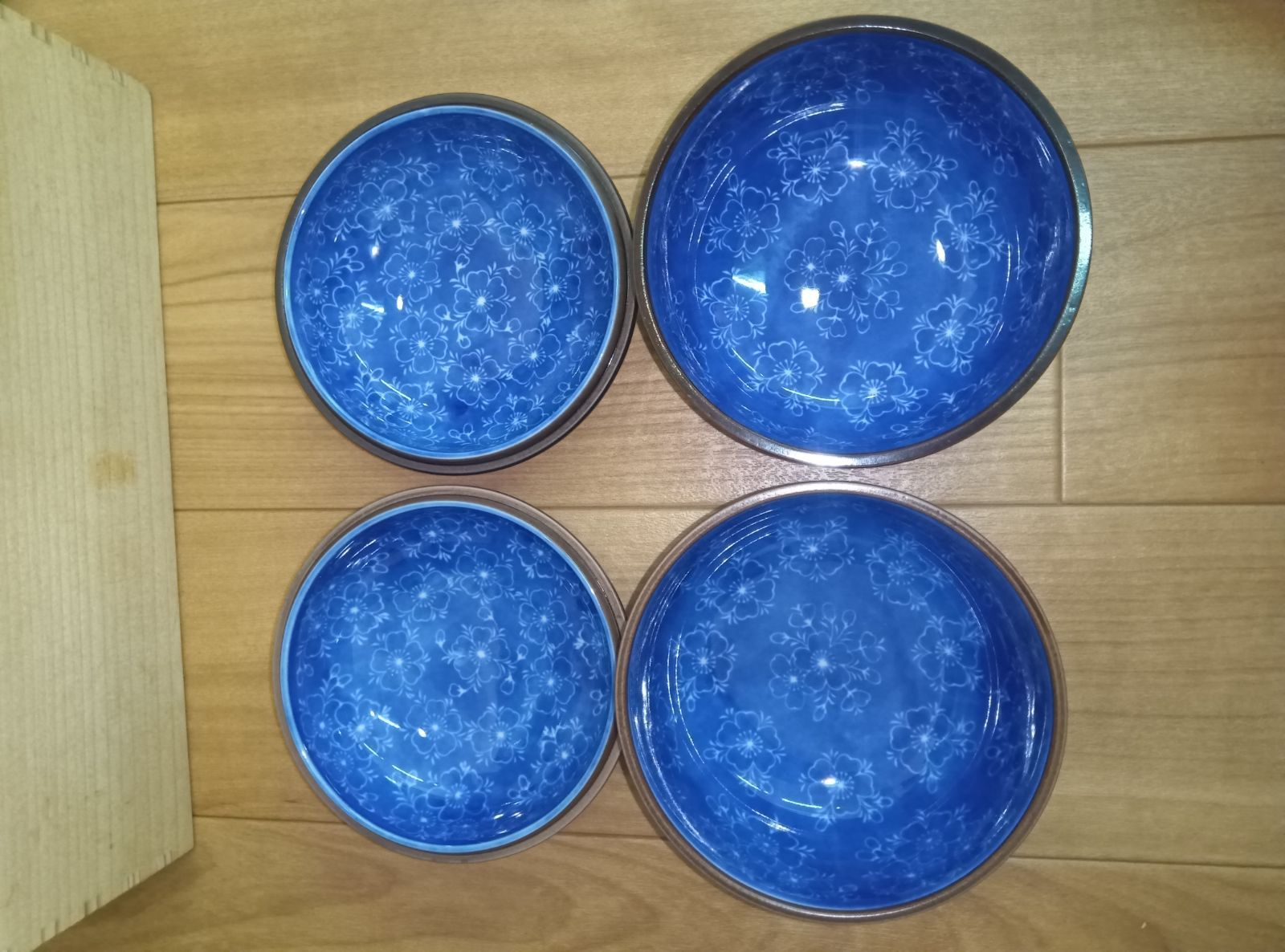 有田焼 蓋つき丸皿