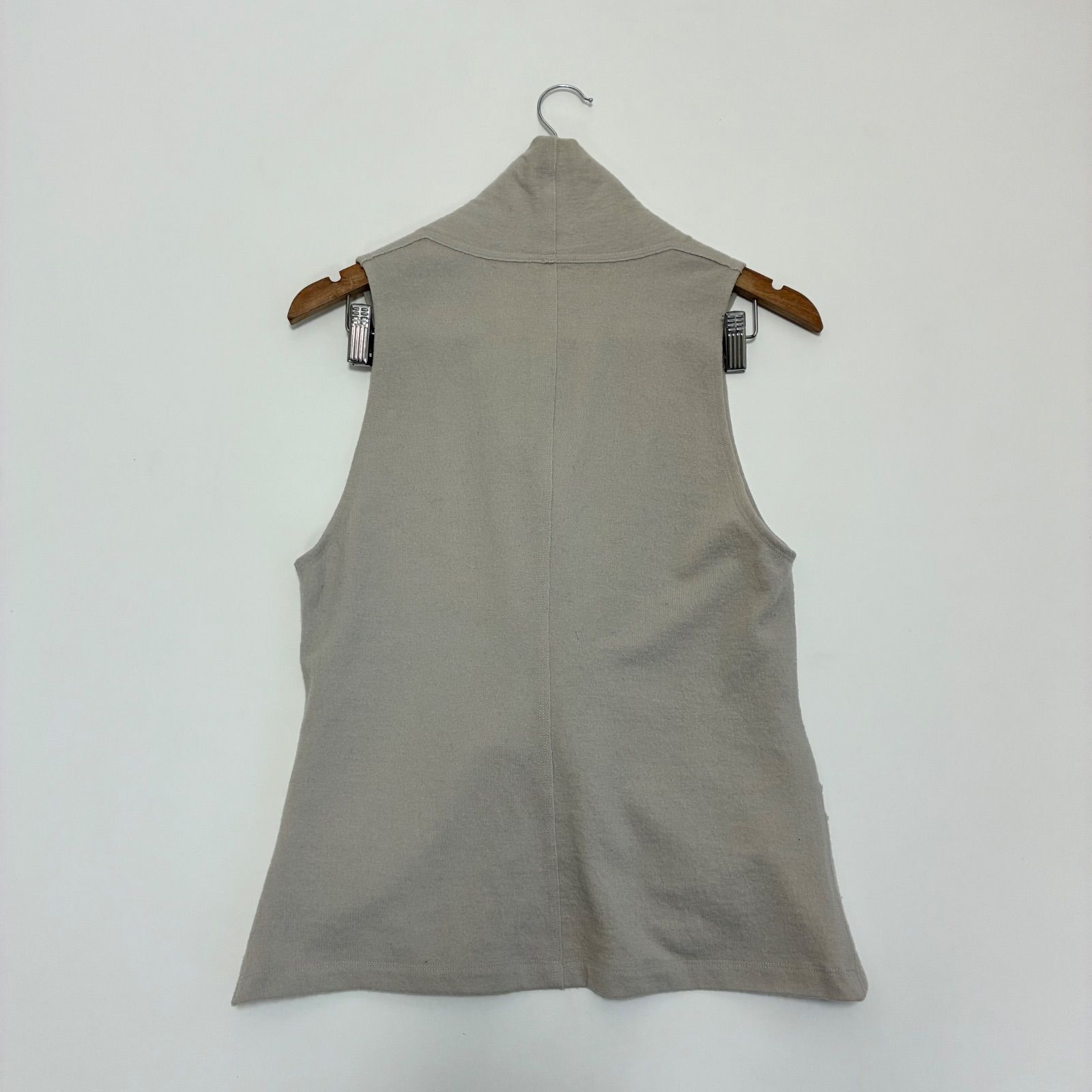 ヨーガンレールベスト グレーベージュ ヨーガンレールベスト グレー