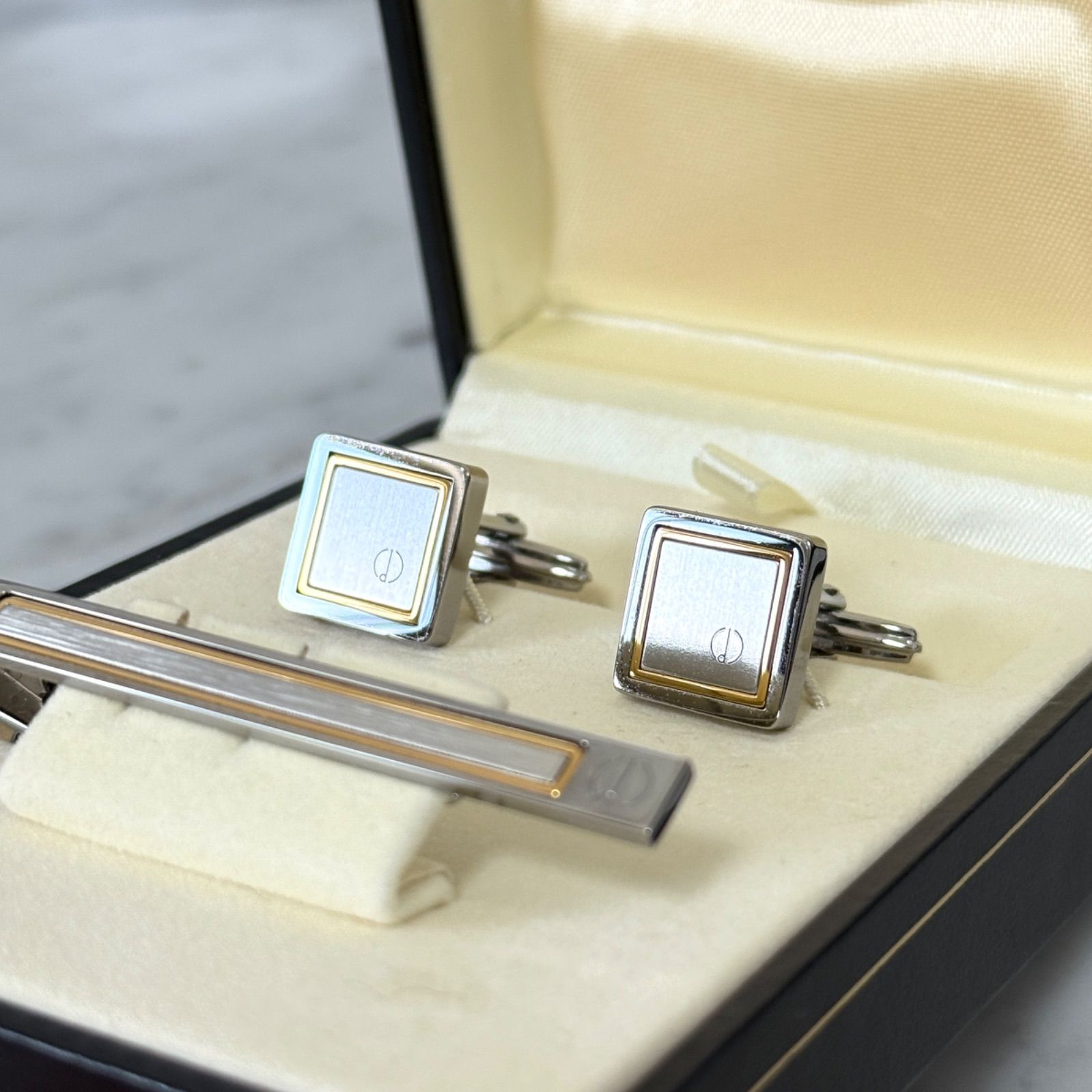 dunhill ダンヒル ネクタイピン カフスセット シルバー 新品 未使用 dunhill ダンヒル ネクタイピン カフスリンクス Silver 銀
