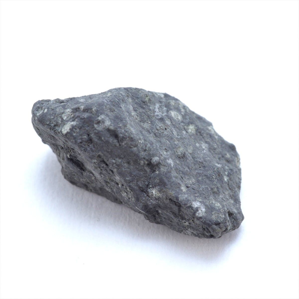 アエンデ 隕石 1.2g 炭素質コンドライトCV3 石質隕石 原石 標本