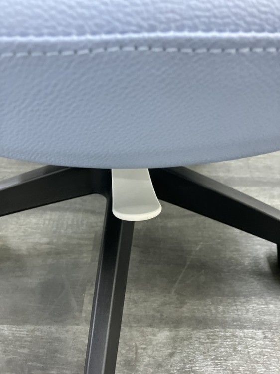 ピコラリビナシリーズ 固定肘付ピコラリビナチェア