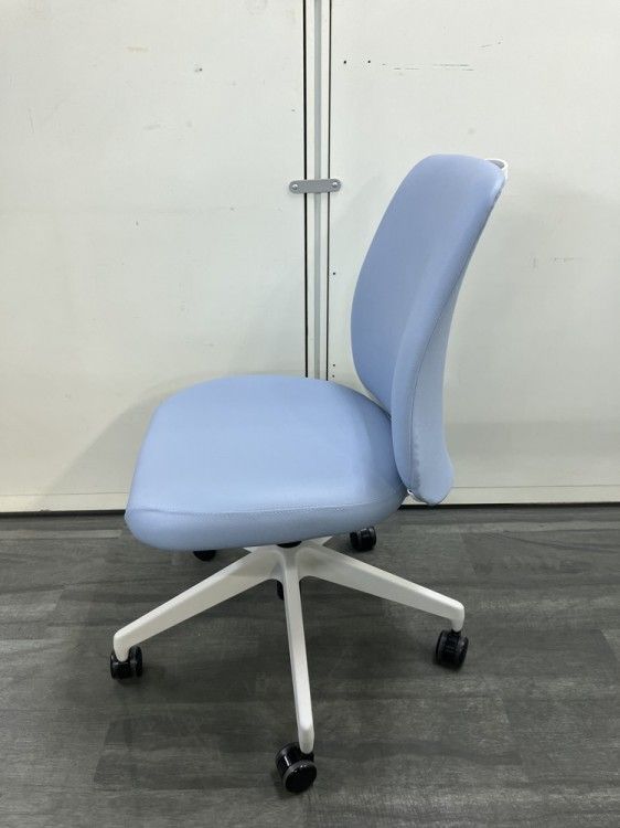 エルアシリーズ エルアチェア