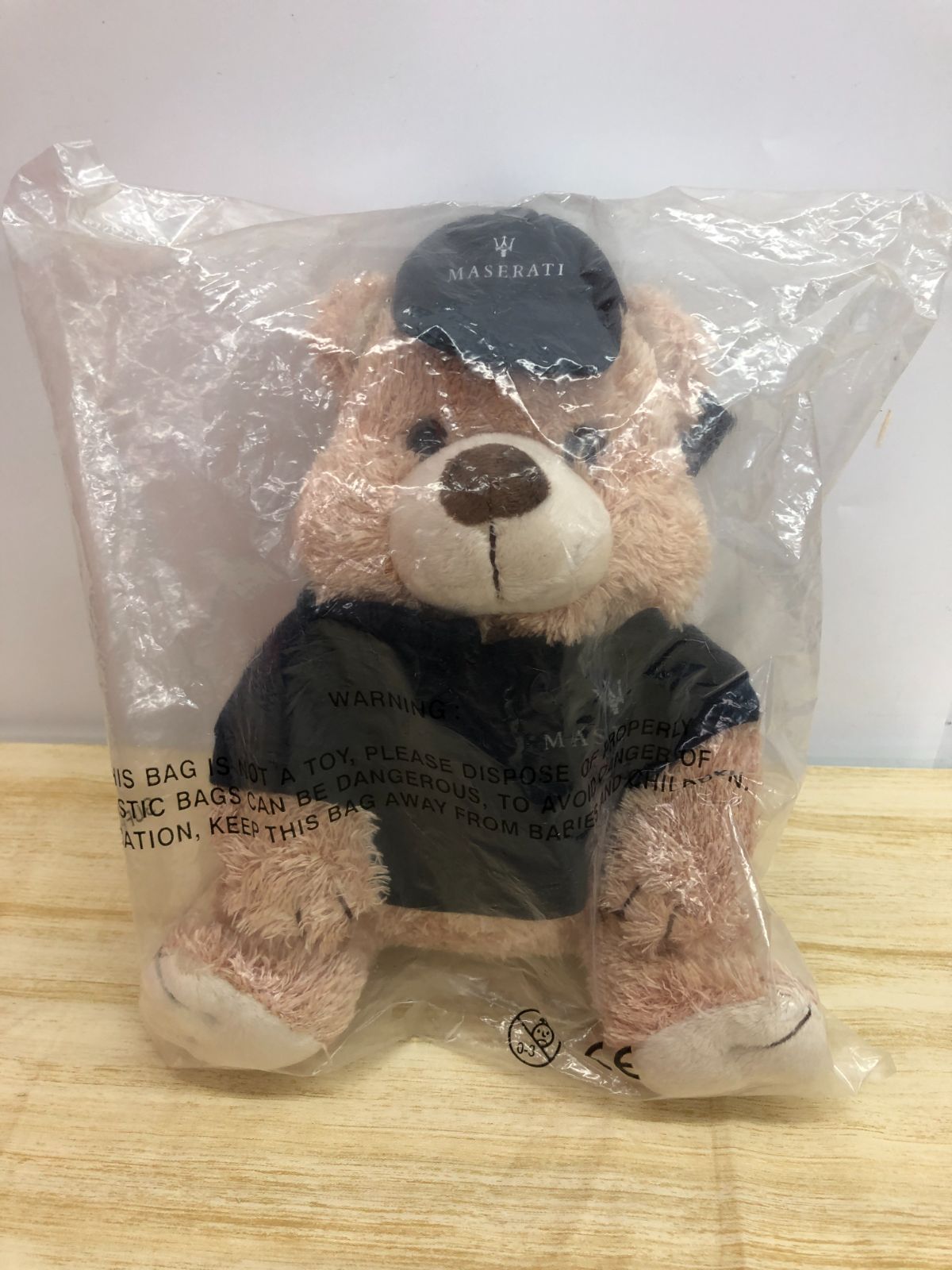 未使用保管品 Maserati マセラティ ベアー くま ぬいぐるみ ベージュ