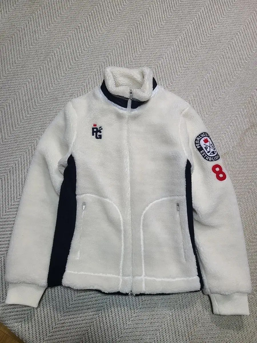 0)パーリーゲイツ ボア フリース ジャケット アイボリー - メルカリ