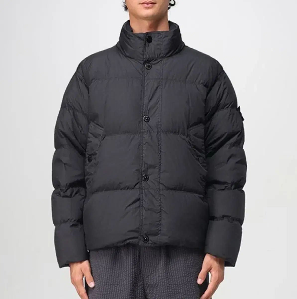 STONE  ブラックダウンジャケット Stone Island 26SS 1st Delivery 入荷｜“いつもの名品”と“今季の気分