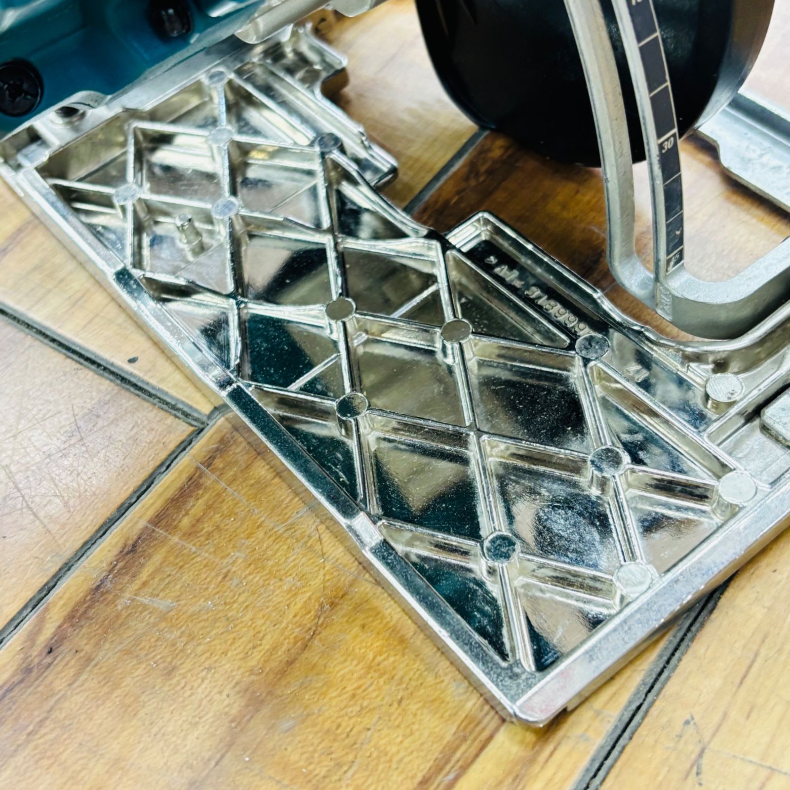  動作良好 マキタ makita 18 V 125 mm コードレス丸のこ HS 471 D マルノコ 切断工具 切断機