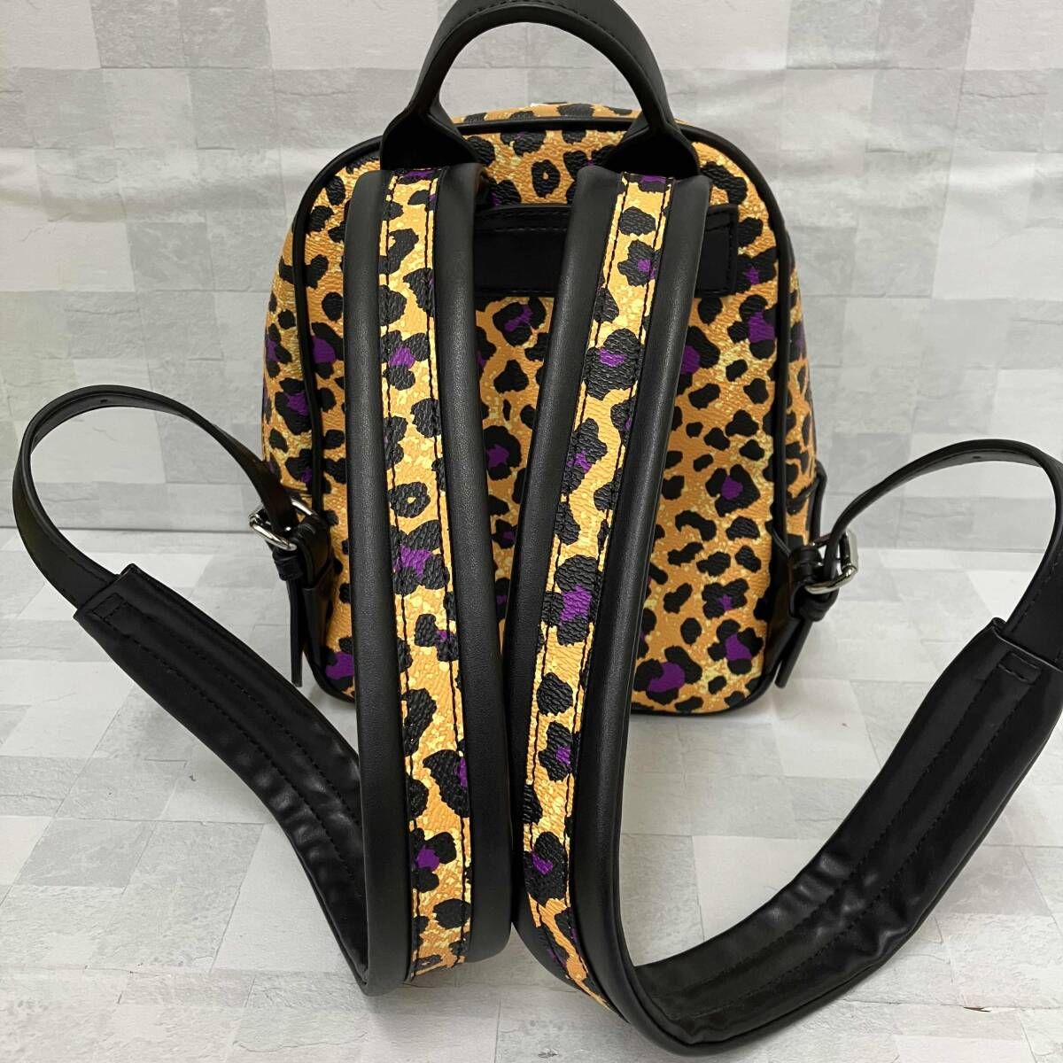 Vivienne Westwood ヴィヴィアンウエストウッド ミニリュック レザー