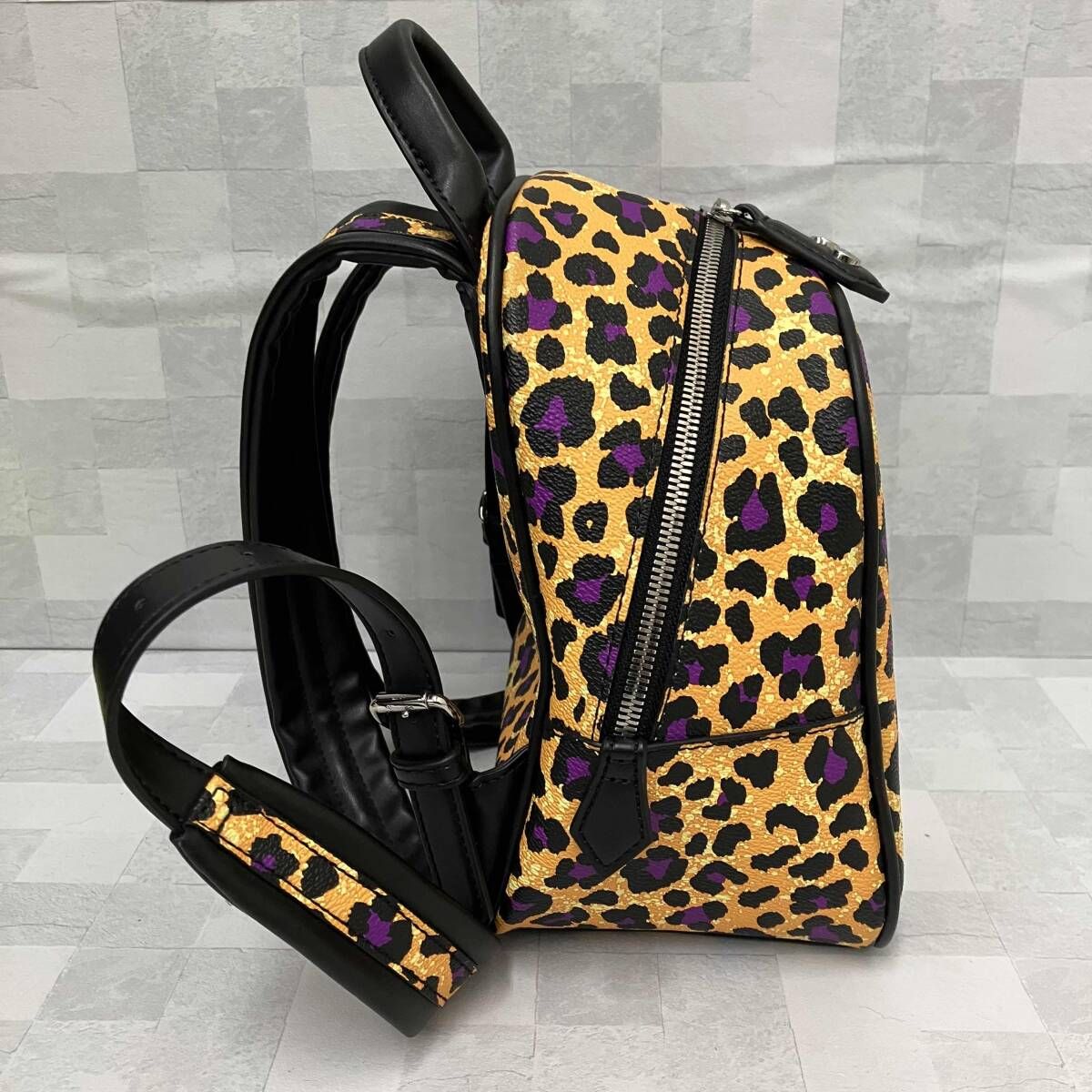 Vivienne Westwood ヴィヴィアンウエストウッド ミニリュック レザー