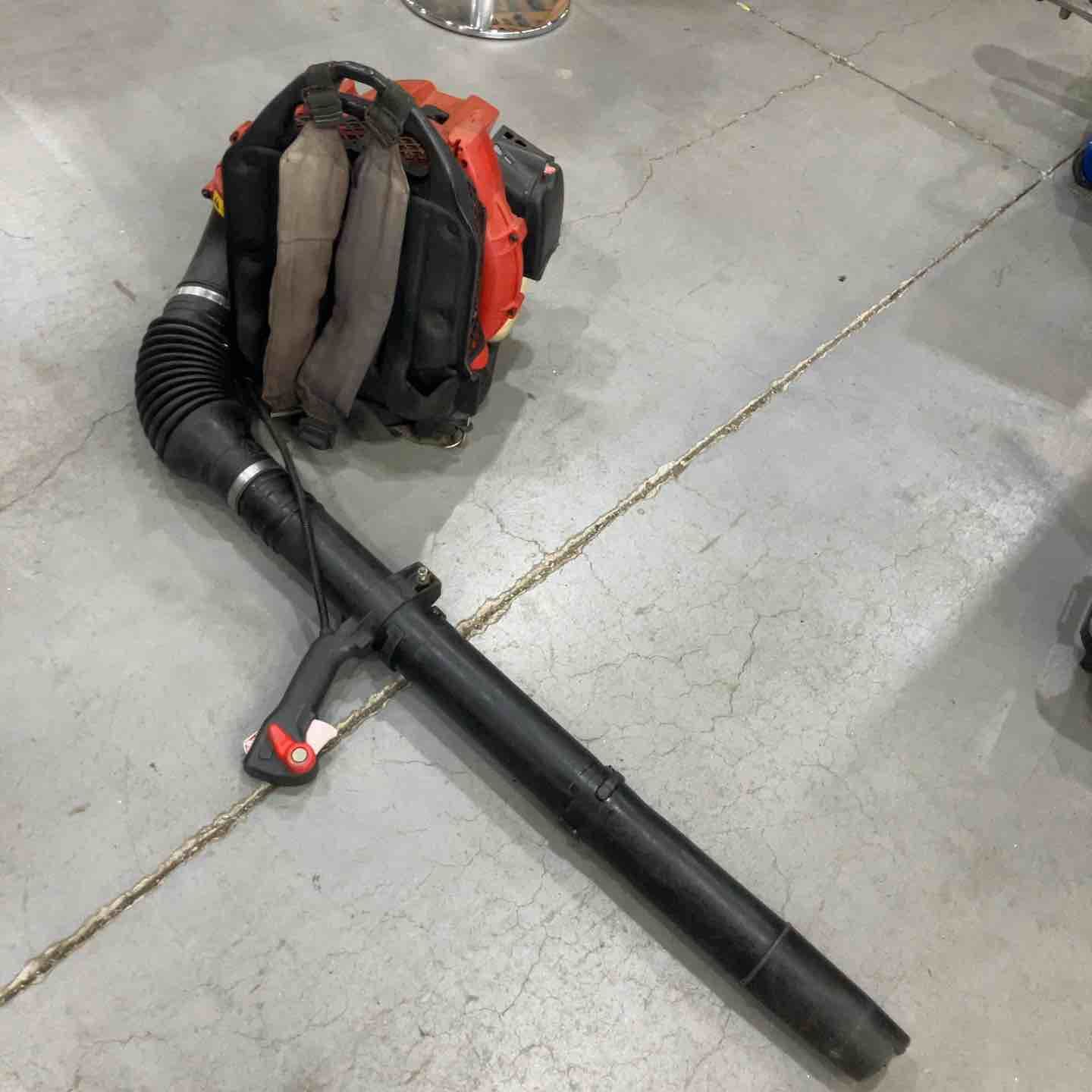 ゼノア ZENOAH 背負い式エンジンブロワ EBZ 5100