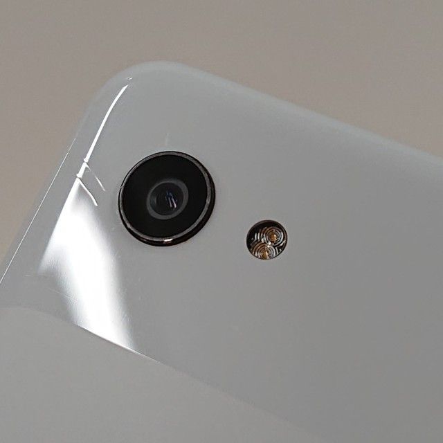 Google Pixel 3a ドコモ クリアリーホワイト 送料無料 本体 c16401