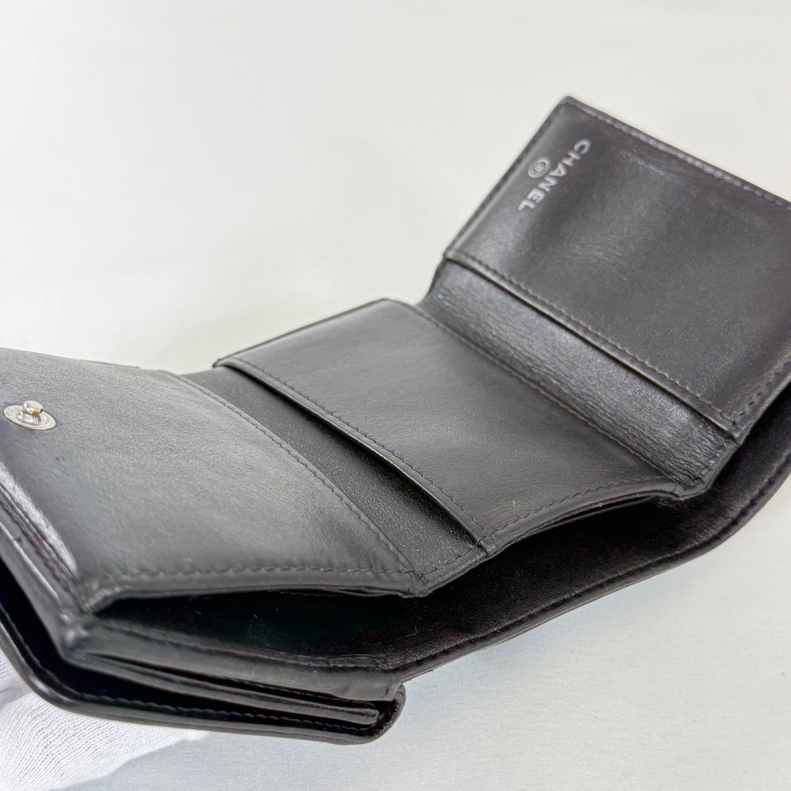 箱付 CHANEL シャネル Wホック 二つ折り財布 カメリア ラムスキン 近年モデル・希少美品】CHANEL シャネル ココマーク ラムスキン