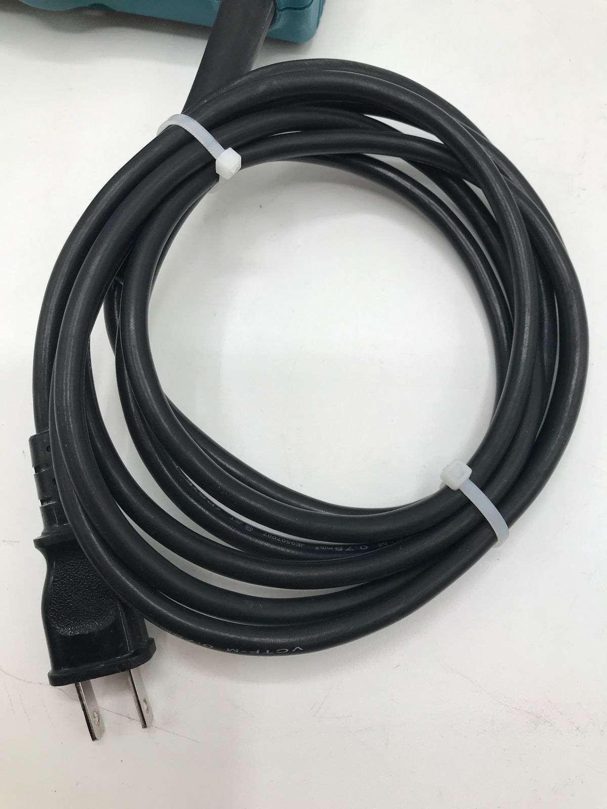  品 Makita|マキタ 3706 防じんボードトリマ IT_IIH 8 Z 岡岩 M 04 その他 切断工具 切断機