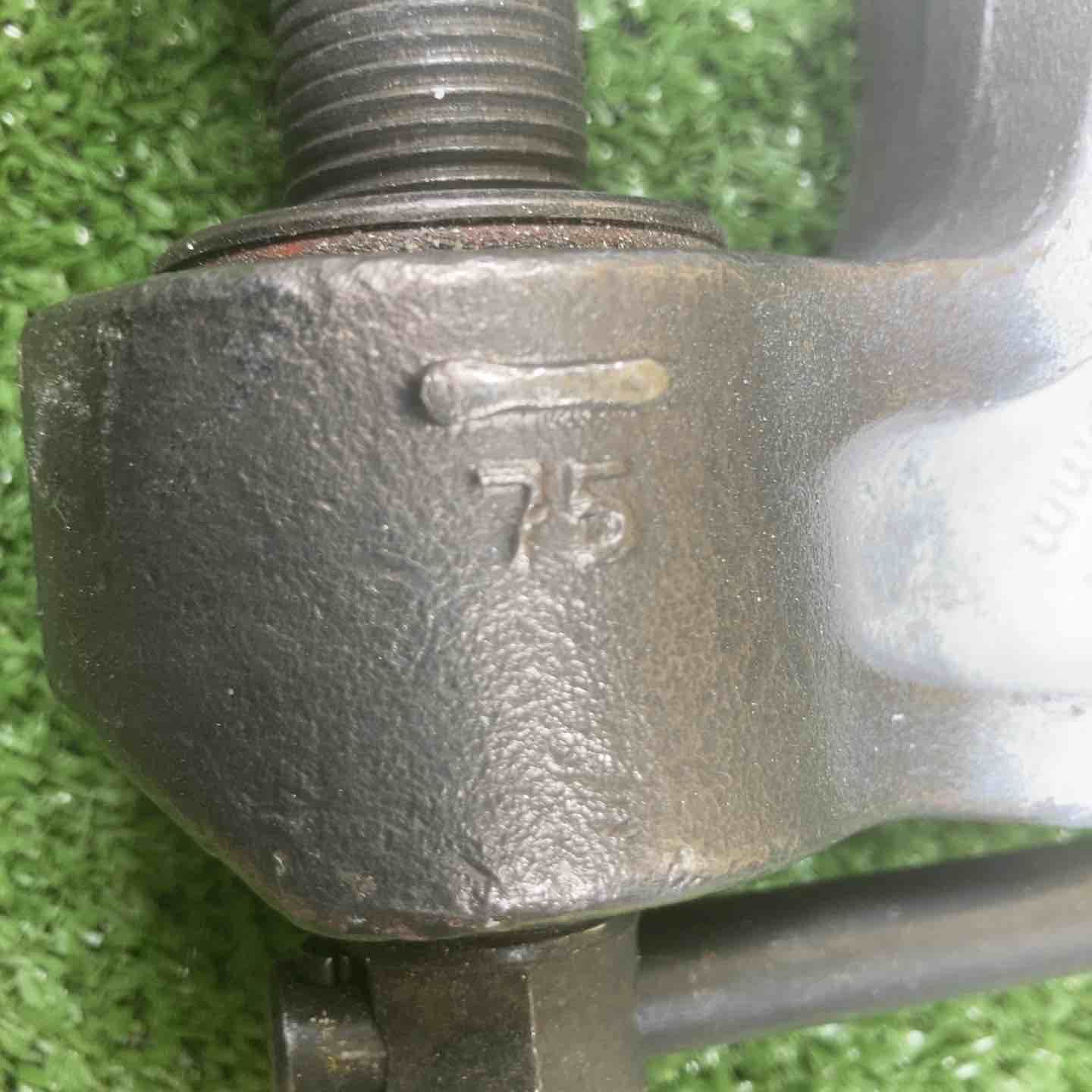 ねじ式クランプAS 4991