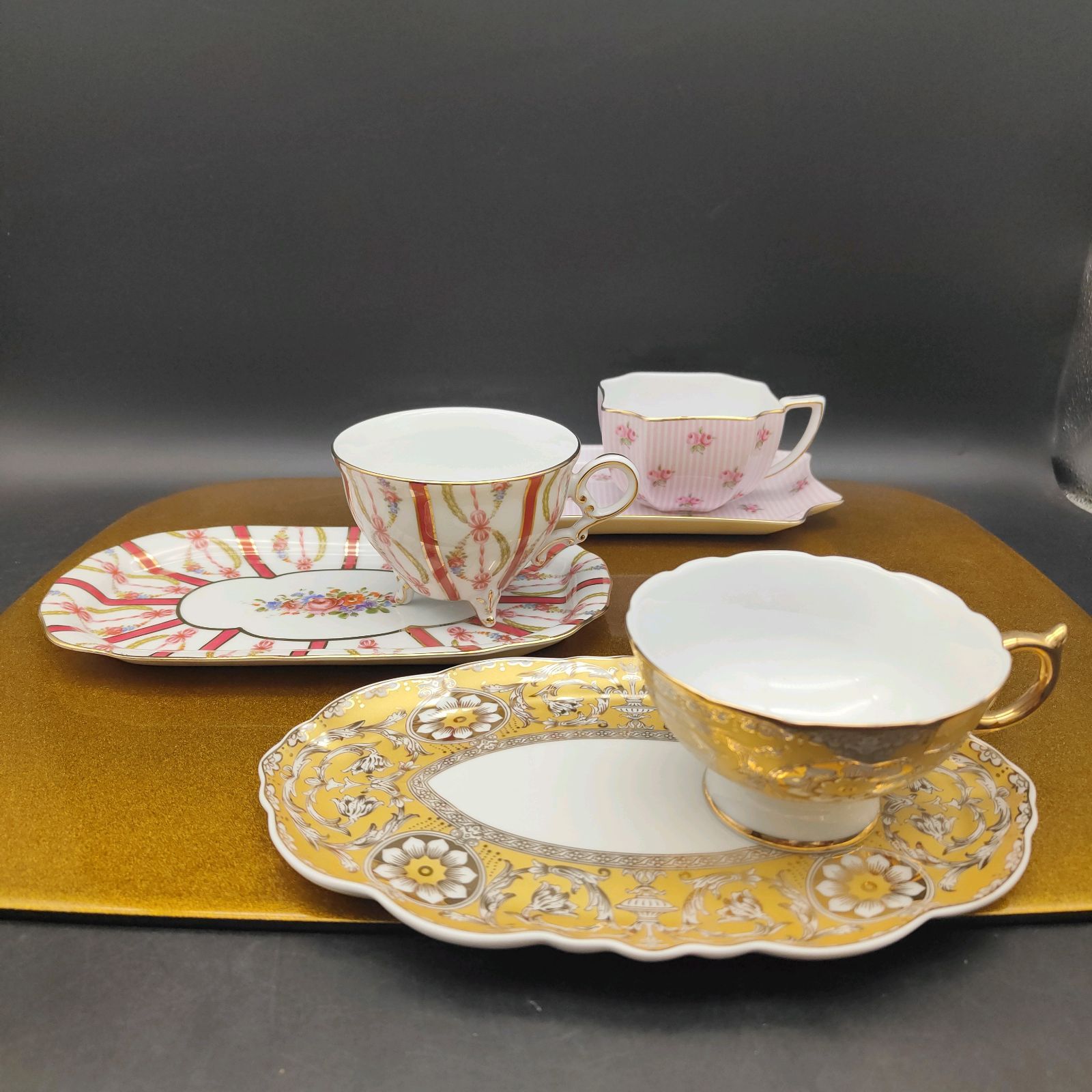 Watatou カップ＆ソーサー 3種類 ゴールド レッド ピンク レトロ サンドウィッチプレート ケーキ皿 ゴールド盆無し S 368