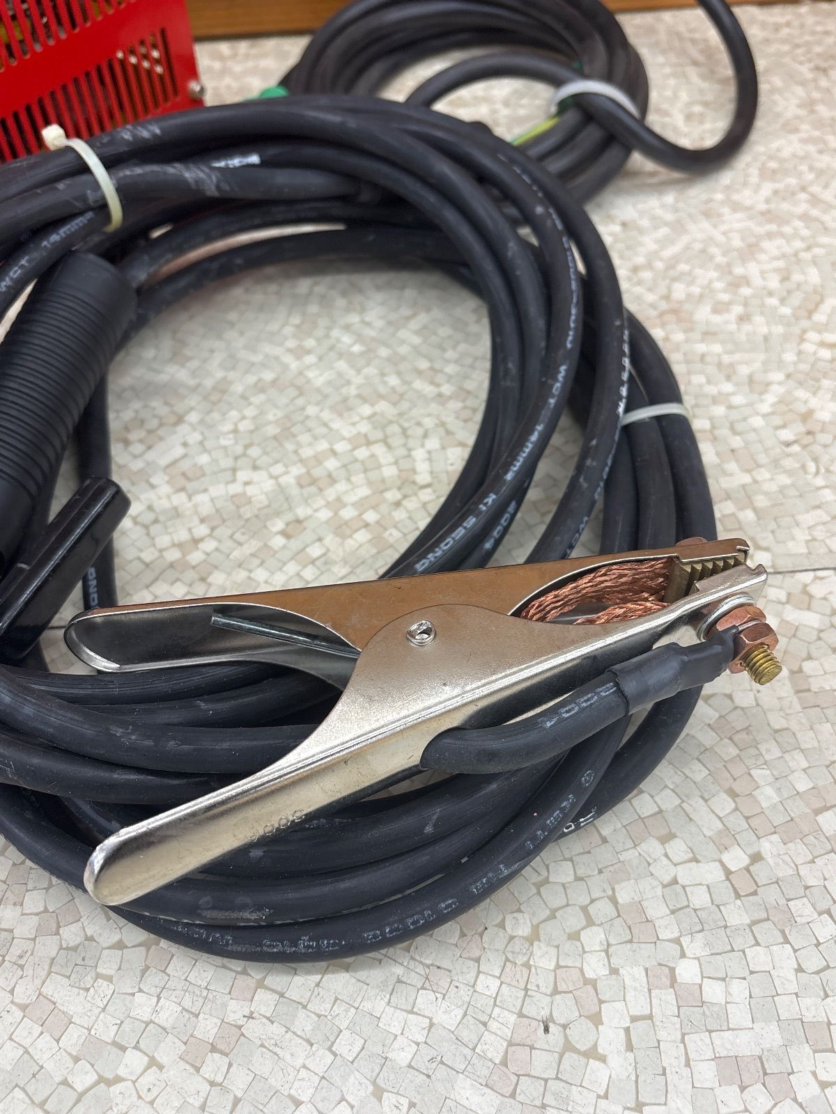 インバーター直流溶接機