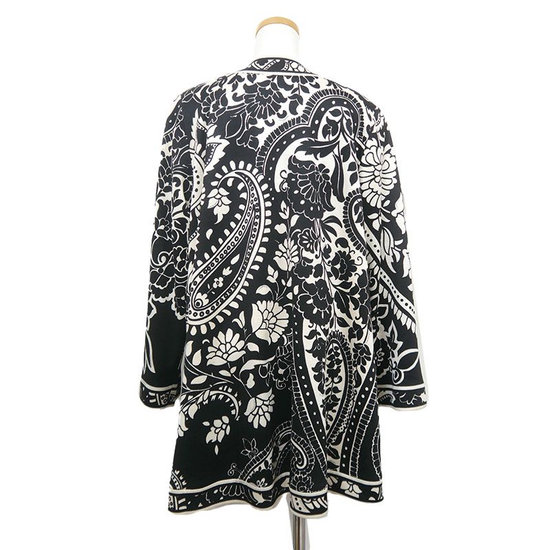 【LEONARDレオナール】シルク100　ノーカラージャケット　ペイズリー　総柄 レオナール ノーカラージャケット 9AR ブラック×ホワイト ペイズリー柄