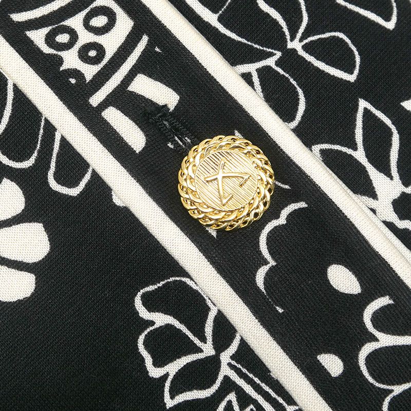 レオナール ノーカラージャケット 9AR ブラック×ホワイト ペイズリー柄