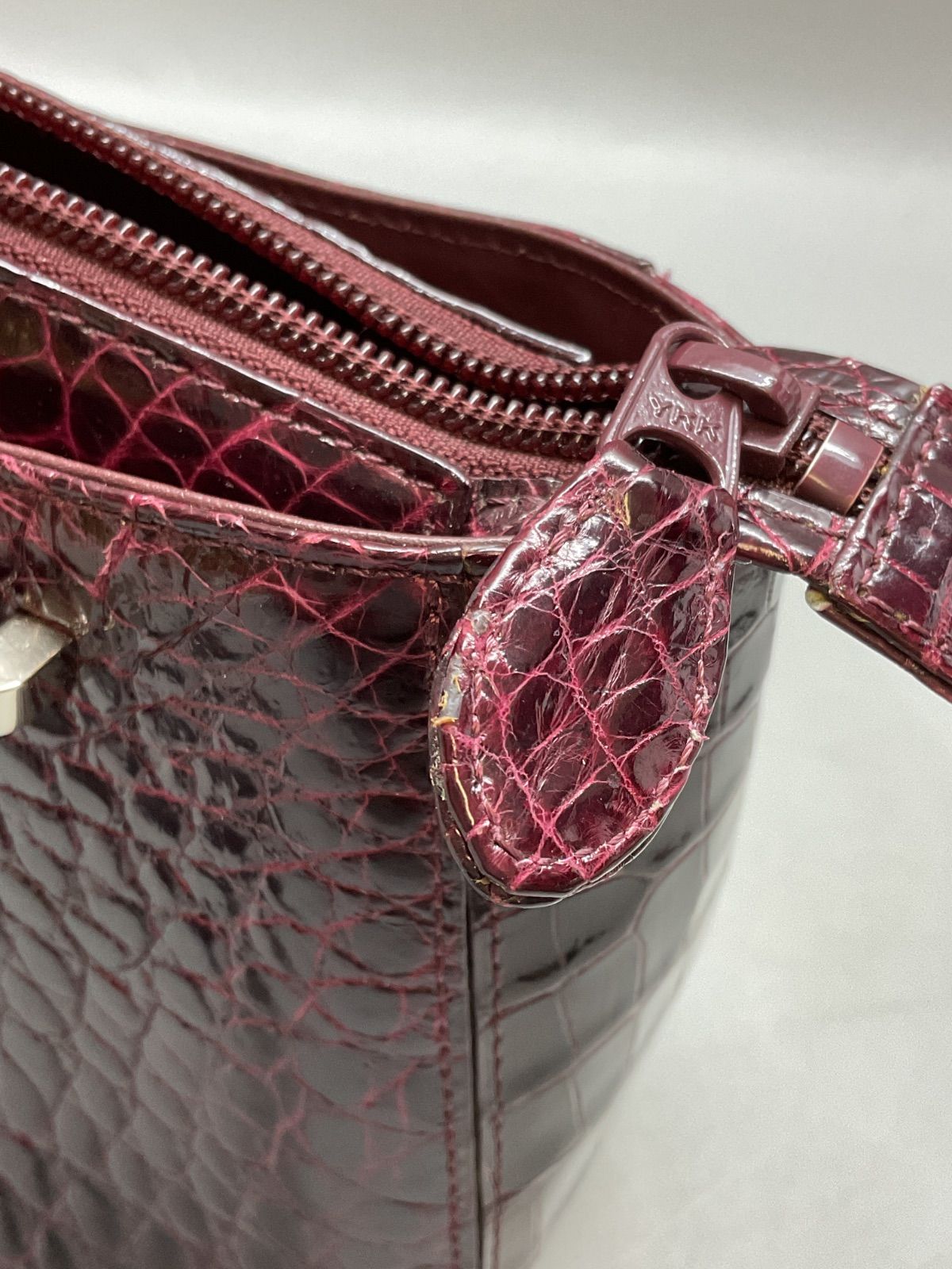 Bag40 美品 マットクロコ ハンドバッグ エンジ系 JRA認定 日本製