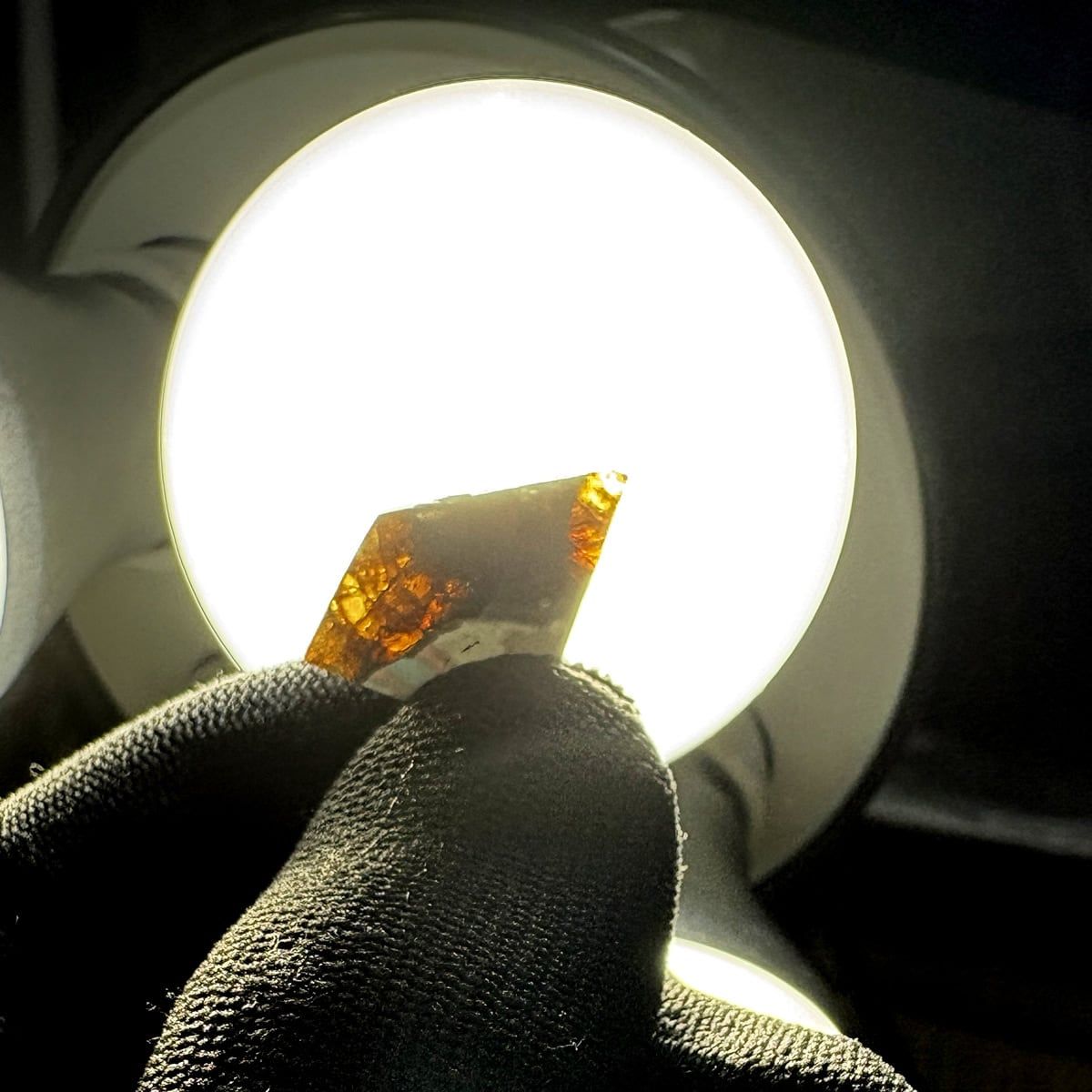 イミラック 隕石 3.0g パラサイト 石鉄隕石 標本 Imilac M2412 - メルカリ