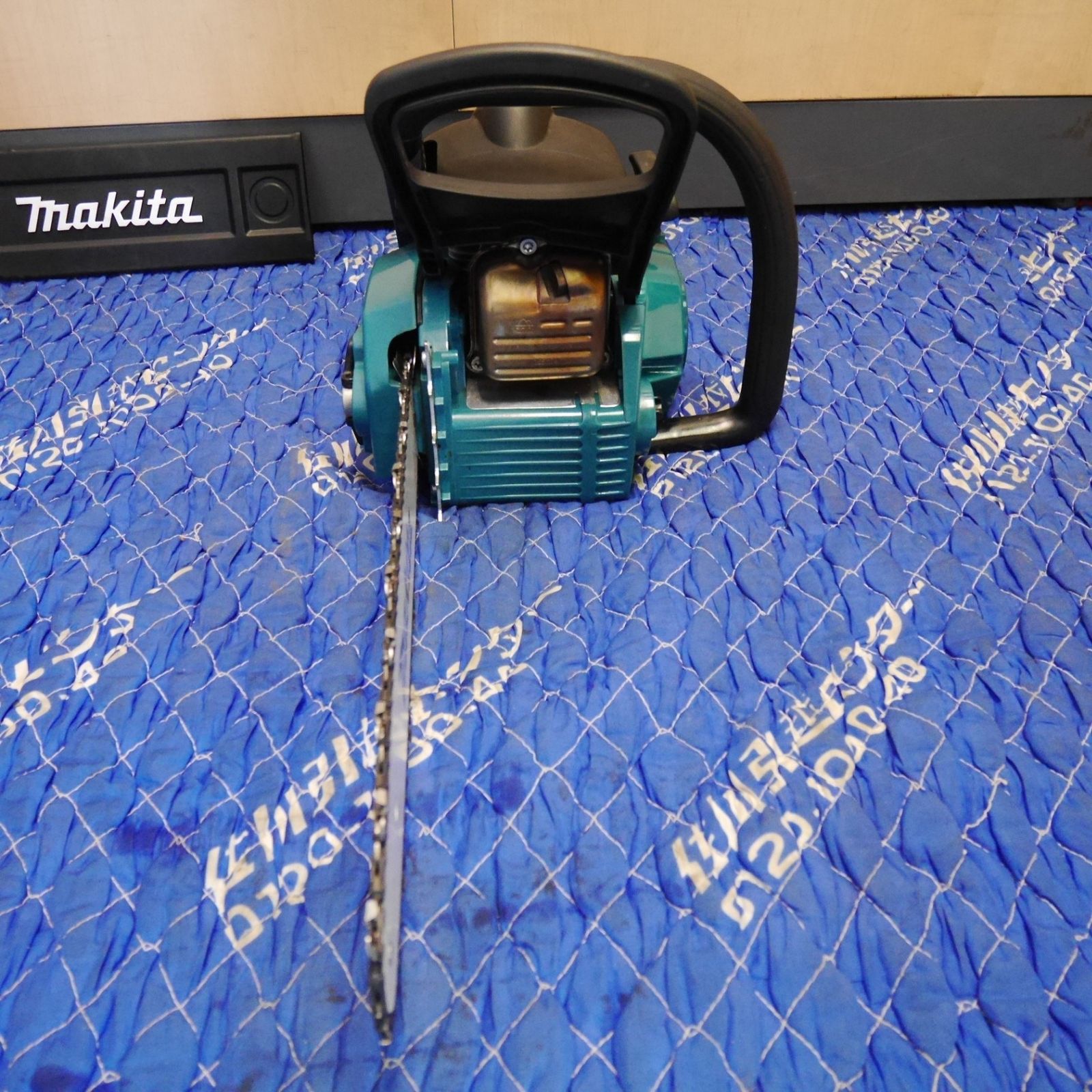  マキタ エンジン チェンソー チェーンソー 切断機 makita ガイドバー 長さ 約35 cm 品 チェーンソー 切断工具 切断機