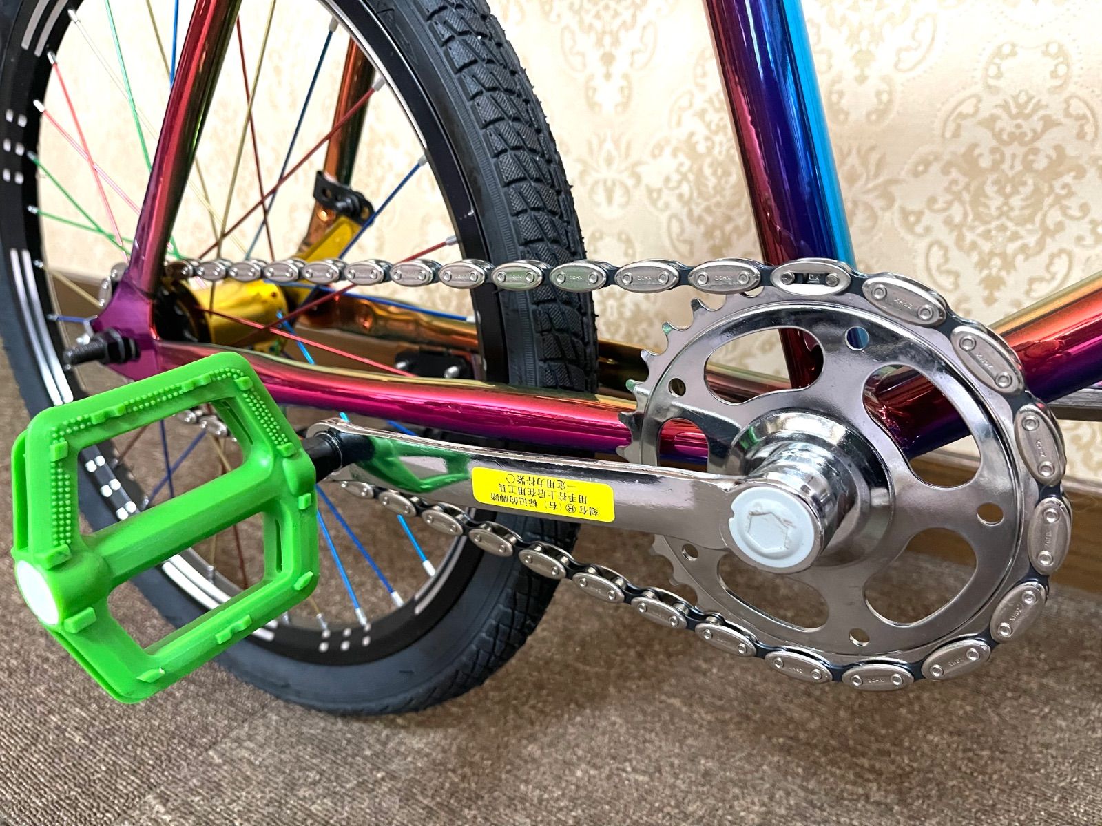 新品】送料無料 超軽量 多彩カラーシフト自転車ミニベロ 超軽量9.3キロ