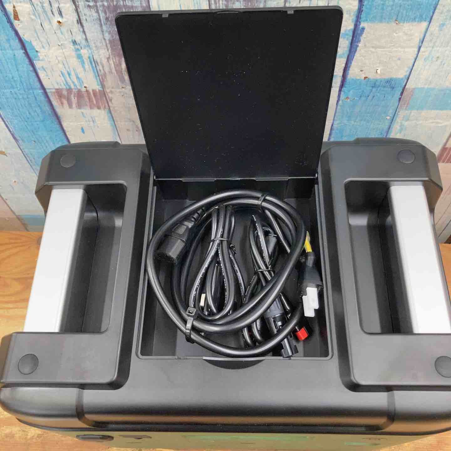 ポータブル電源 P