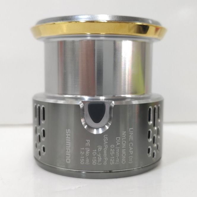 シマノ 18 STELLA ステラ 3000MHG（01）サーフ シーバス ヒラスズキ